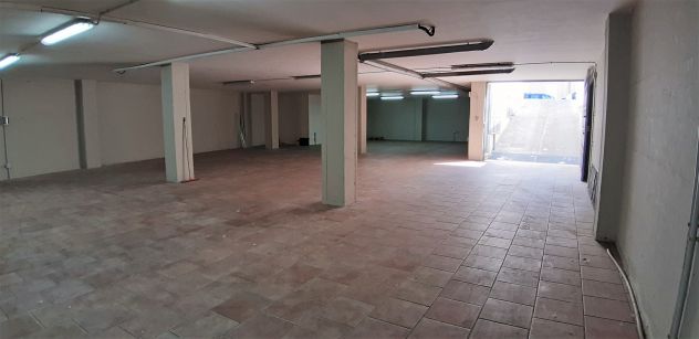 Affitto locale seminterrato 200mq - Foto 2