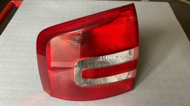 Fanale posteriore SX Skoda Octavia SW del 2008 (1Z9945095) - Foto 2