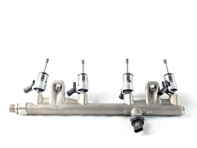 06N133317A TUBO INIEZIONE CON SERIE INIETTORI BENZINA AUDI A4 AVANT 35 TFSI B9 R SW 2.0 I 110KW AUT 5P (2021) RICAMBIO USATO 06N906036A
