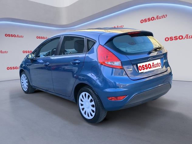 Ford Fiesta 1.4 TDCI 68 HP 5 PORTE NEOPATENTATI - Foto 4