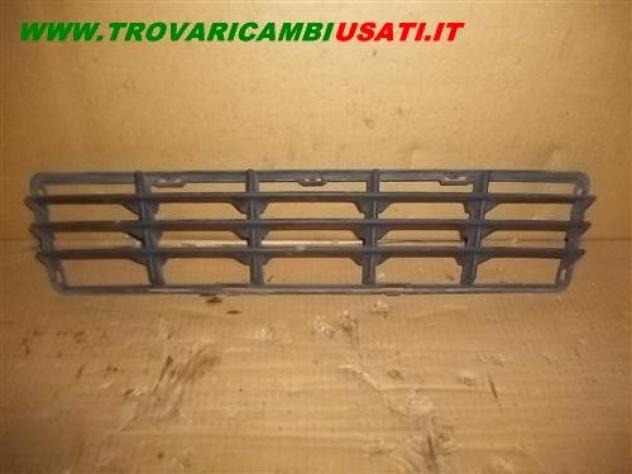 GRIGLIA CENTR.PARAURTI ANT. VOLVO V50  Carrozzeria  Lamierati esterni  Paraurti  Griglia di ven VOLVO - S40 - 01-04-2004 - 01-06-2007, VOLVO - V50 - 0