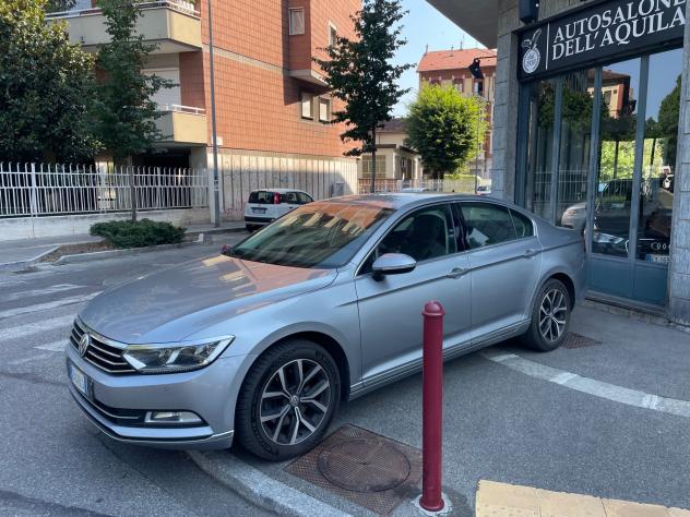 Volkswagen Passat 2.0 TDI 150CV SCR DSG Executive BMT - Foto 2