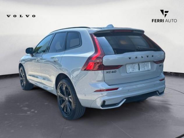 VOLVO XC60 B5 AWD automatico Plus Black Edition rif. 23895893 - Foto 9
