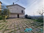 MONTEFIORE DELL'ASO-Casa singola con giardino e doppio garage