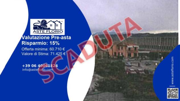 Immobile in asta di 41 m², box auto in vendita a Uzzano