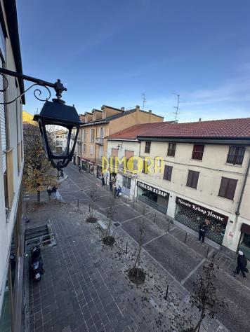 due locali in locazione pieno centro paese - Foto 9