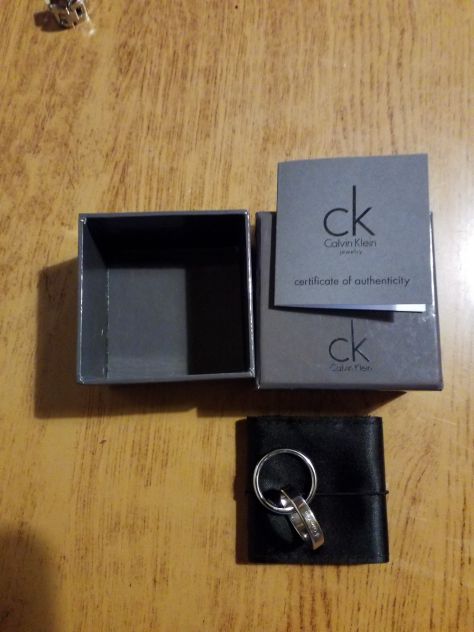 Anello Pendente Kalvin Klein unisex acciaio - Foto 4