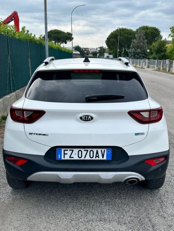 Kia Stonic 1.4 MPI EcoGPL Urban - Foto 5