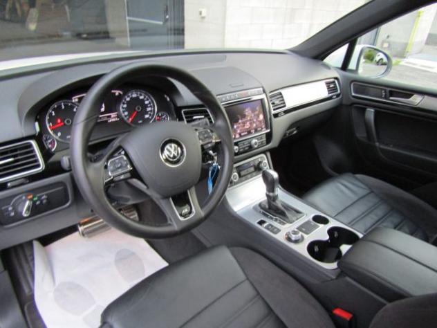 VOLKSWAGEN Touareg Touareg 3.0 V6 TDi R-LINE R LINE RLINE 110.000 KM rif. 23941868 - Foto 8