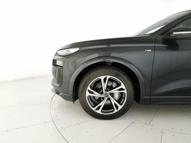 Audi Q6 e-tron S line edition quattro 387cv - Foto 7