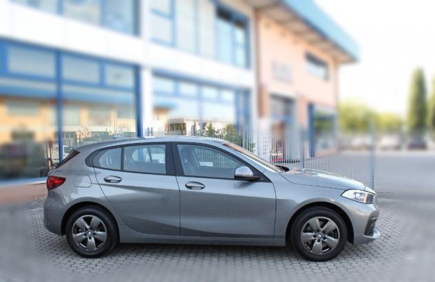 BMW Serie 1 (F40) 116i 5p. Business Advantage - Foto 4