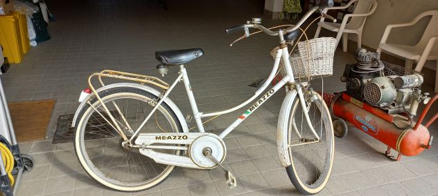 Due biciclette per donna “Meazzo”