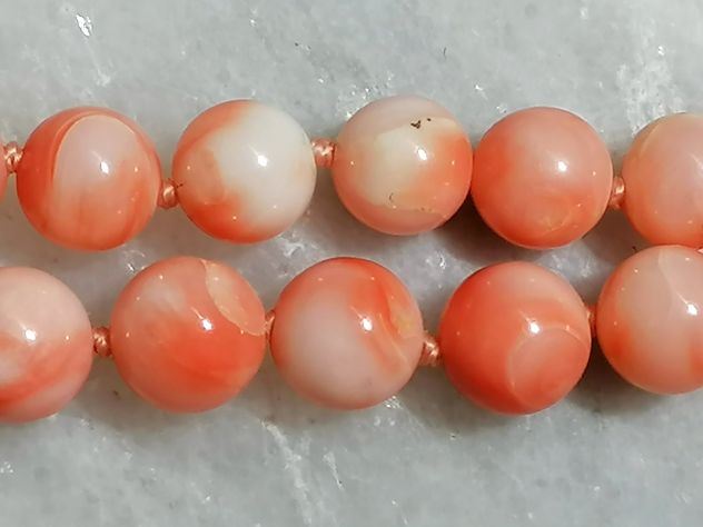 BELLA COLLANA IN AUTENTICO CORALLO ROSA VARIEGATO CHIUSURA ARGENTO. - Foto 7