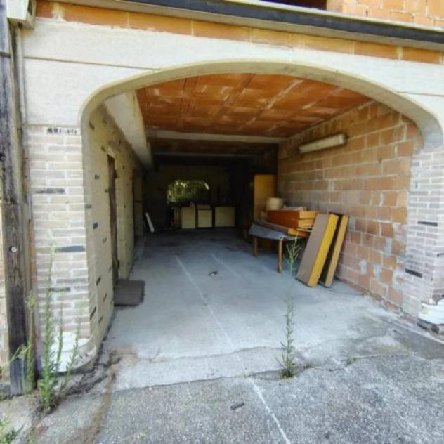 Immobile in asta di 257 m², box auto in vendita a Campolongo Maggiore - Foto 7