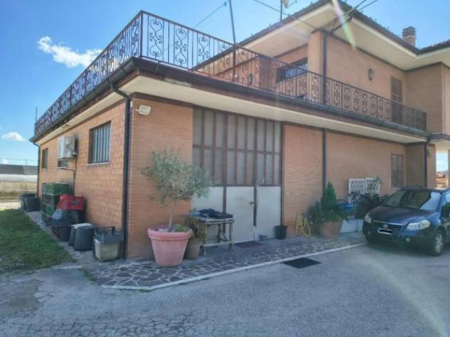 Immobile in asta di 216 m² con più di 5 locali in vendita a Montegiorgio - Foto 2