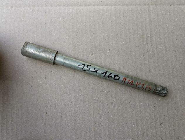 Perno asse ruota anteriore moto epoca 15 160 M14 P1,25