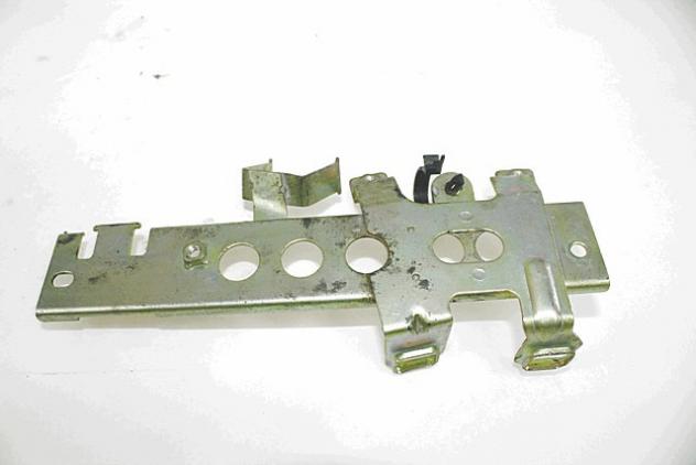 SUPPORTO SERBATOIO CARBURANTE BENZINA YAMAHA FZS 600 FAZER 2002 - 2004 5DM242160100 FUEL TANK BRACKET - Foto 2