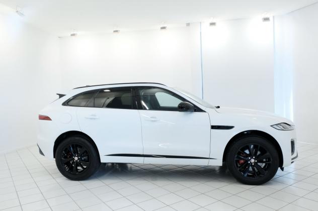 Jaguar F-Pace F-Pace 2.0 i4 R-Dynamic Black awd 250cv auto - Foto 6