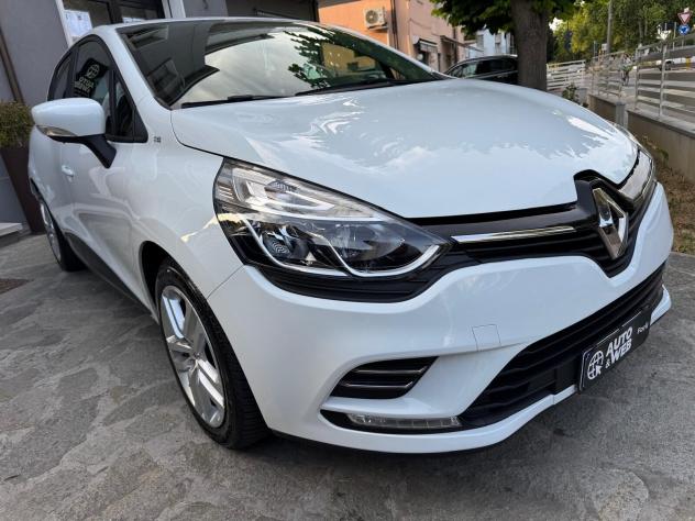 RENAULT CLIO TCe 12V 75cv GENERATION NEOPATENTATI - Foto 3
