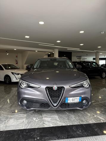 Alfa Romeo Stelvio 2.2 Turbodiesel 180 CV AT8 RWD Super - Foto 8