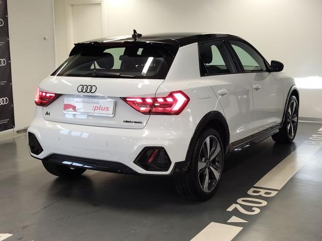 Audi A1 A1 allstreet 30 1.0 tfsi Identity Contrast 110cv s tronic - Foto 4