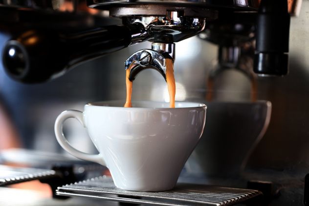 cercasi barista part time per caffetteria