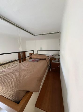 Stanza singola con balcone 300eu Bicocca M5
