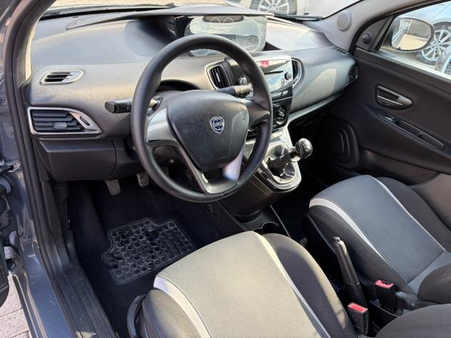 Lancia Ypsilon 1.2 69 CV 5 porte GPL Ecochic Gold - Foto 5