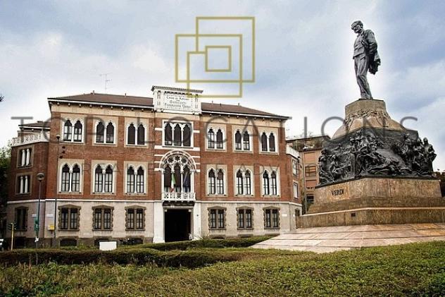 Appartamento di 250 m² con più di 5 locali e box auto in affitto a Milano - Foto 17