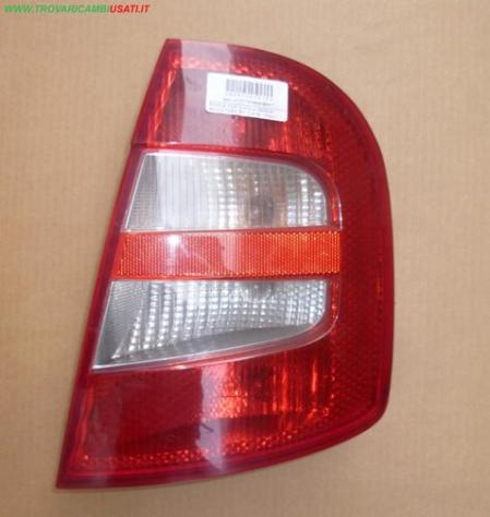 FANALE POST.D.(fino al 08/2004) - 6Y6945112 - SKODA FABIA (6Y) 5 porte / Wagon  Parti elettriche  Fanaleria  Fanali  Fanale post. sx. SKODA - FABIA 5