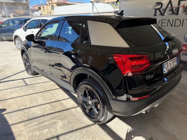 Audi Q2 30 TDI Admired - Foto 9