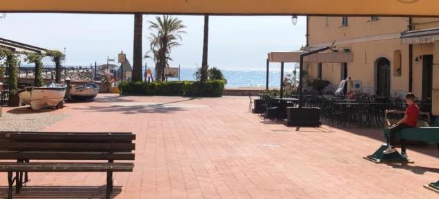 Show Room in vendita a Laigueglia