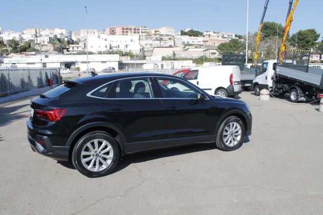 Audi Q3 SPB 35 TDI Business Plus - Foto 3