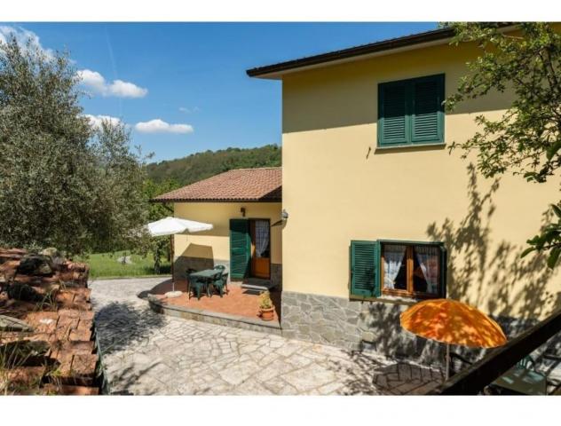 Casa semindipendente in vendita a Castelnuovo di Garfagnana 225 mq Rif: 1166194