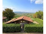 Casa panoramica a Serralunga d'Alba
