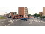MILANO, ZONA SAN SIRO - NEGOZIO 10 LUCI ANGOLARE