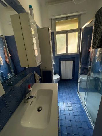 LIBERA AMPIA STANZA SINGOLA ZONA SANTO STEFANO PER STUDENTESSA E LAVORATRICE - Foto 5