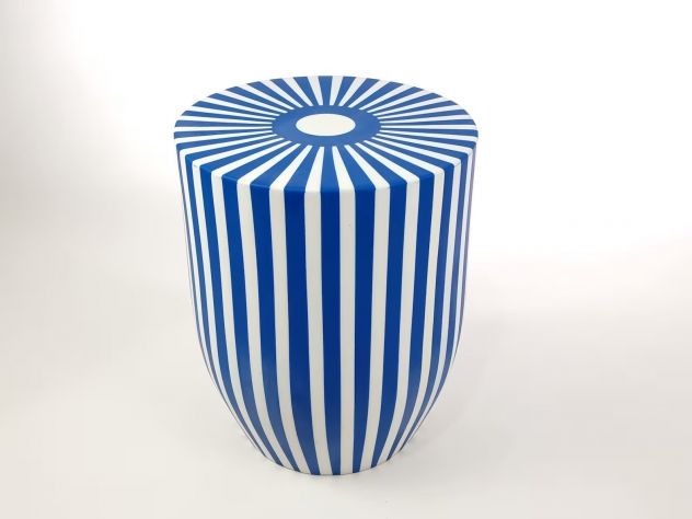 Tavolino marocchino fatto a mano blu e bianco – Design artigianale elegante