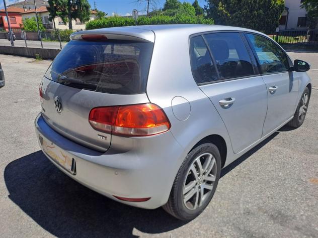Volkswagen Golf 1.6 TDI DPF 5p. Highline - Foto 4