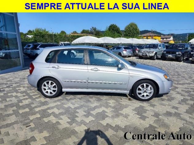 KIA Cerato 1.5 16V CRDi 5p. Life rif. 19417425 - Foto 10