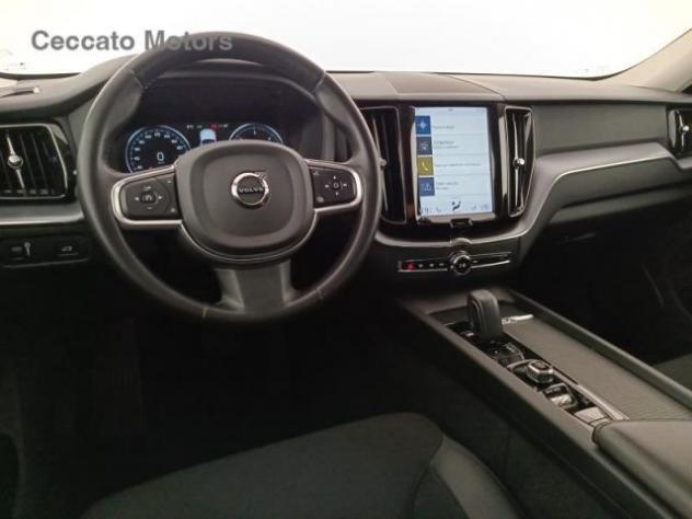 VOLVO XC60 B4 (d) AWD Geartronic Momentum rif. 20381180 - Foto 6