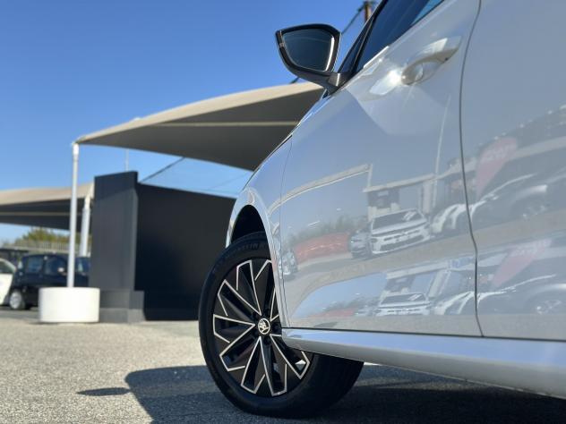 Škoda Kamiq 1.0 TSI 110cv Monte Carlo - Foto 10