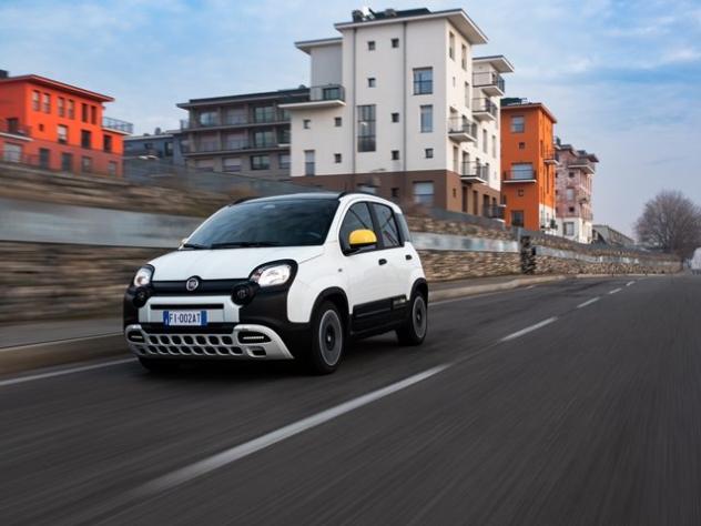 FIAT Pandina 1.0 FireFly 65 CV Hybrid Pop rif. 24032068