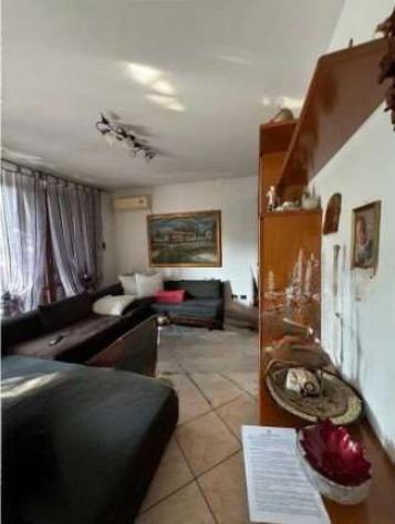 226/2025 U VA - Porzione di villa a schiera in asta a Marnate - Foto 8