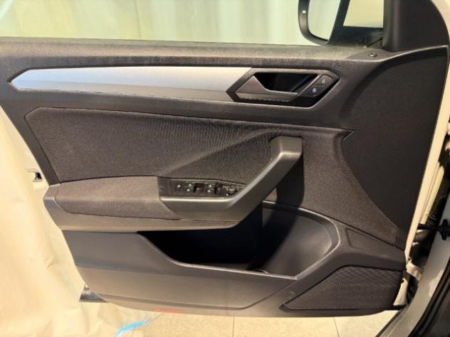 VOLKSWAGEN T-Roc 1.5 TSI DSG Life GANCIO Navi DAB+ Parks Assist LED rif. 23345309 - Foto 6