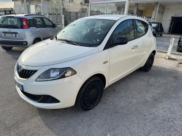 Lancia Ypsilon 1.2 GPL ECOCHIC 2022 fari led - Foto 4