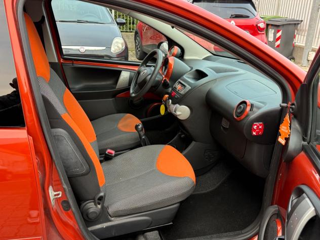 Toyota Aygo 1.0 12V VVT-i 5 porte Tobasco - Foto 10