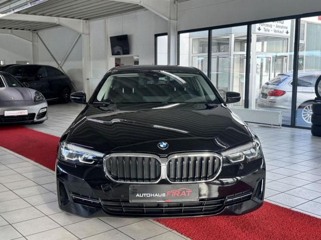BMW Serie 5 520 d TOURING BUSINESS LED NAVI VIRTUAL APPLE ASSIST - Foto 2