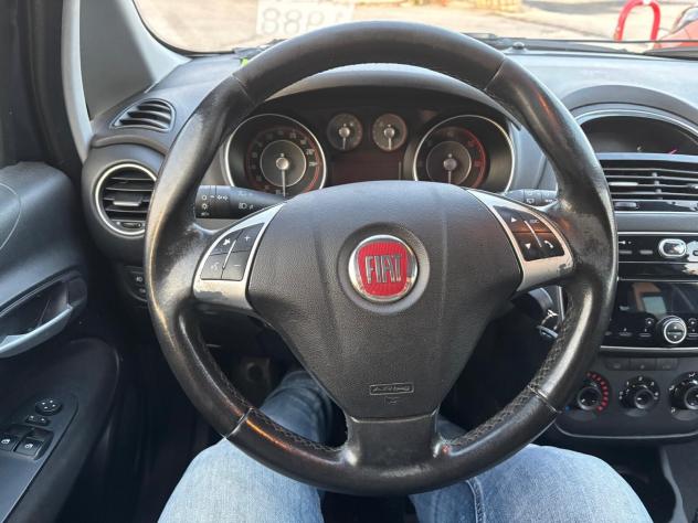 Fiat Punto 1.3 MJT II 75 CV 5 porte Lounge - Foto 9