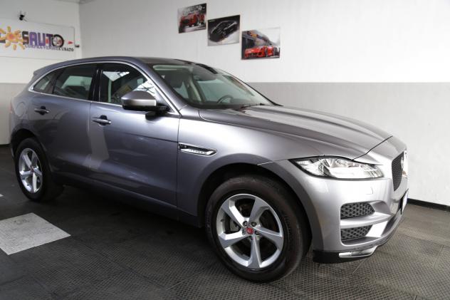 Jaguar F-Pace 2.0 D 180 CV AWD aut. Chequered Flag - Foto 8